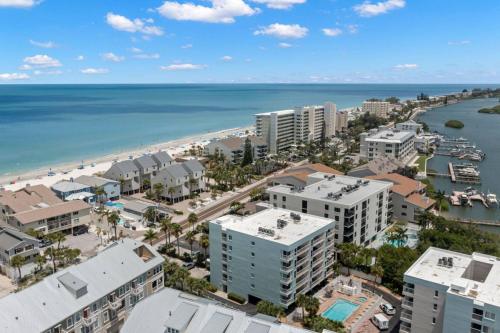 102 Waterview in Clearwater Beach, USA