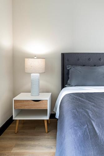 New 2BR WeHo Luxury Apartment d in Los Angeles, USA
