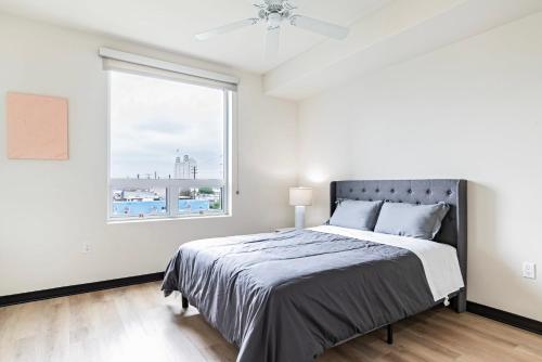 New 2BR WeHo Luxury Apartment d in Los Angeles, USA