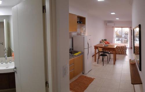Studio Apartment image 6