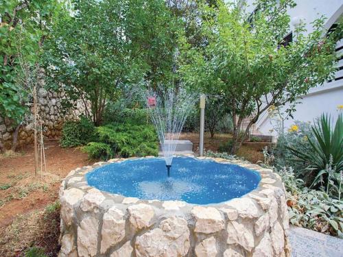 Apartments with parking space Pinezici, Krk - 18967 in ปิเนซิซี