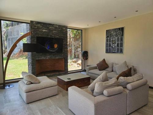 Villa en el Bosque de Avándaro - Vista al Lago in Valle de Bravo, Mexico