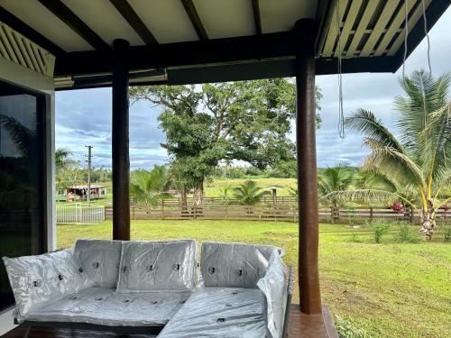 Stylish Farm Flat Jasmeeruls Bayt Tuvurara Savusavu in ドレケッティ