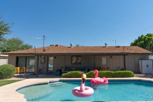 Paradise Palms - Heated Pool with tons of space