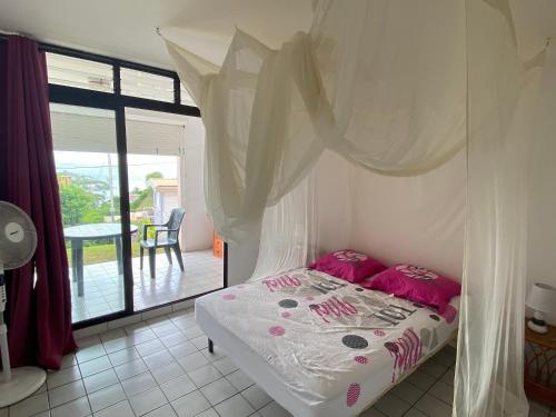 Charmant Appartement avec Terrasse - L'Anse Mitan - FR-1-765-25