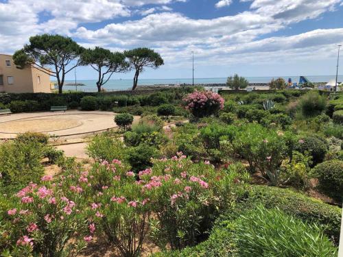 T2 4/5 personnes avec vue mer, accès plage, parking privé - FR-1-472-204
