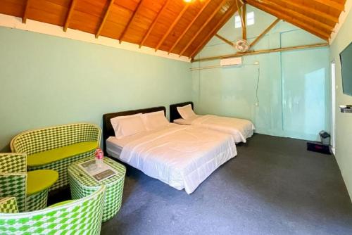 RedDoorz at Villa Waterfun Favour Pagar Alam