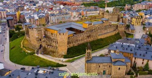 XOXO - Arco, Ponferrada (foto 5)