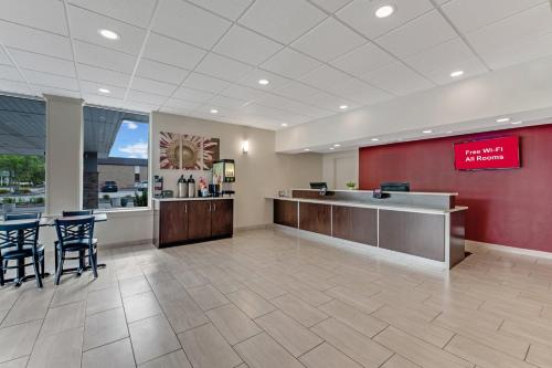Hotel Wilkesboro Hwy 421 - 로비