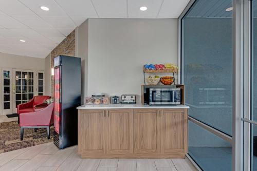 Hotel Wilkesboro Hwy 421 - 식음료(F&B)