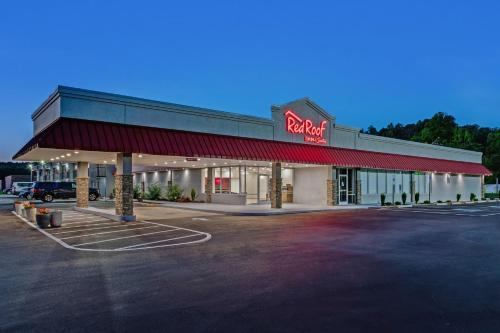 Red Roof Inn & Suites Wilkesboro in Wilkesboro, USA