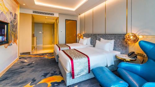 room detail thumbnail 1