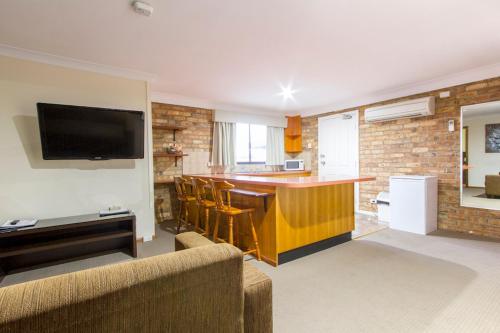 574561294 Harvest Lodge Motel - Gunnedah