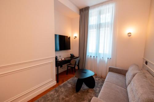 Apartment image 4