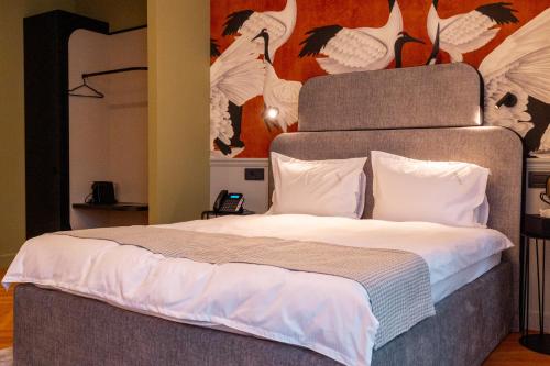Superior Double Room image 6