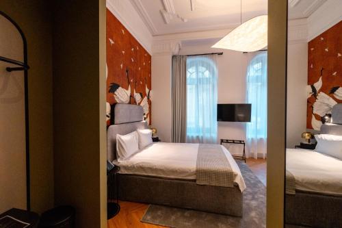 Superior Double Room image 3