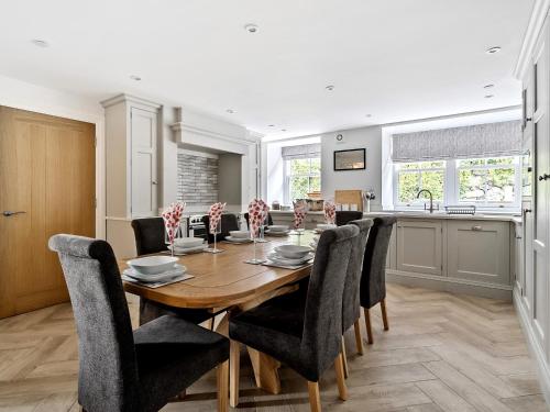 Exterior view, Valerian Lodge in Harlech