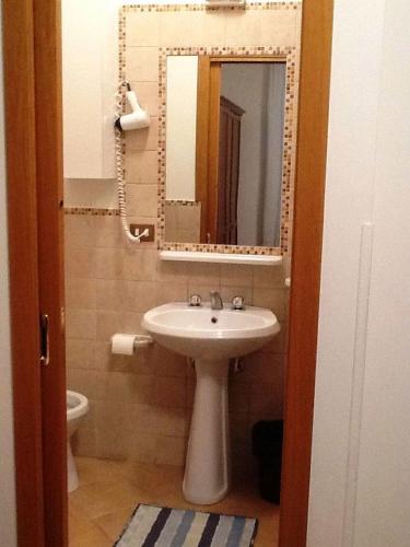 Double Room image 1