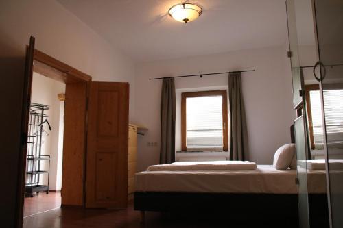 Hotel Goldene Krone Innsbruck - image 14