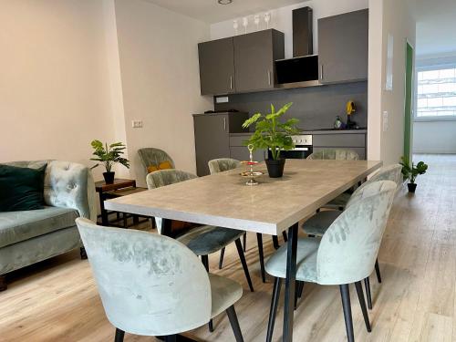 Goldstadt Schlössle Suite 2-Zimmer Design Apartament Zentrum Pforzheim (Goldstadt Schlossle Suite 2-Zimmer Design Apartament Zentrum Pforzheim) in Pforzheim