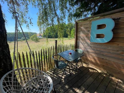 Cabane bien belge avec cinéma et jacuzzi (Cabane bien belge avec cinema et jacuzzi) in 拉恩