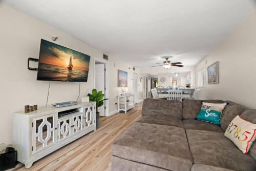 102 Waterview in Clearwater Beach, USA