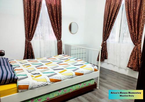 Aliza's House Homestay PD Mini Bungalow