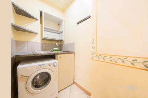 Tilo Rooms Genova - image 3