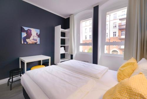 Old Town Hostel - main image