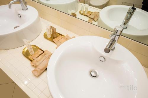 Luxury Quadruple Room image 9