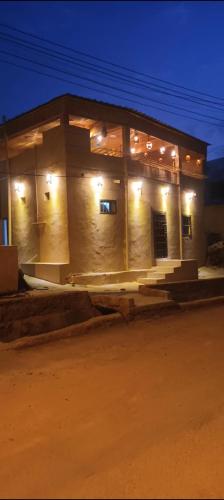 Sehma Guest House بيت السحمه للضيافه - Tap to explore photos