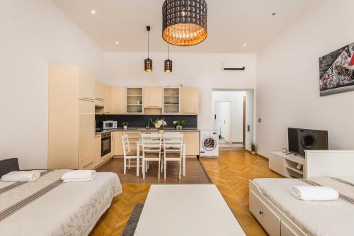 Real Apartments Révay, Budapest (photo 10)