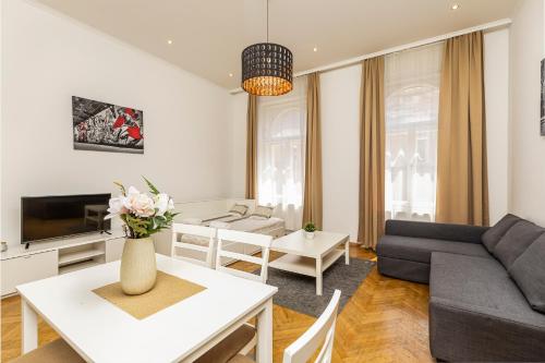 Real Apartments Révay, Budapest (photo 4)