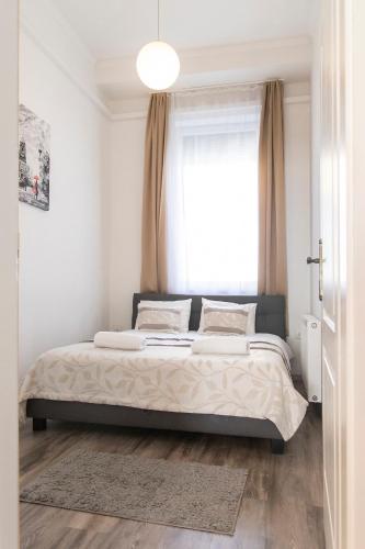 Real Apartments Révay - image 3