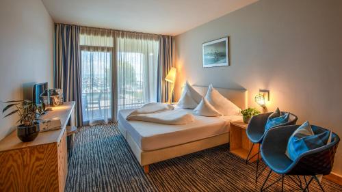 2 twin beds