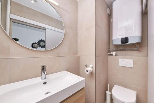 Riverside Center, 3 BR, near Danube river, Bratislava (Foto 9)