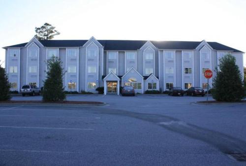 Rincon Inn and Suites – Rincon, GA