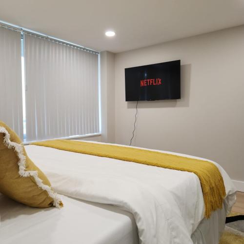 *The Stunning *King Suite* Heart of Towson in Towson, USA