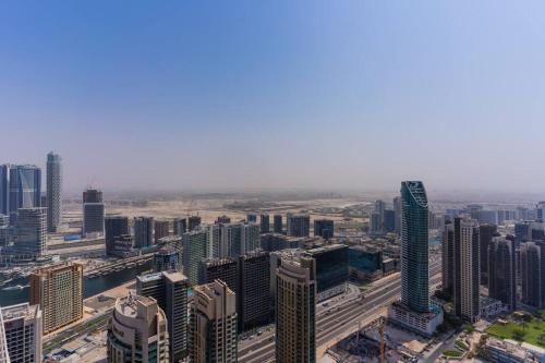 Stylish 1 Bedroom l Next to Dubai Mall l Great amenities, Dubái (foto 2)