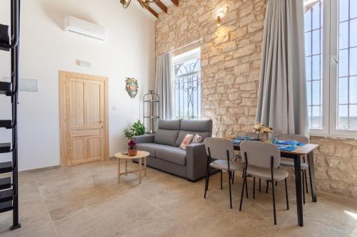 One-Bedroom House image 8