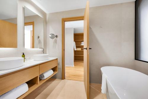 574616264 Protur Sa Coma Playa Hotel & Spa