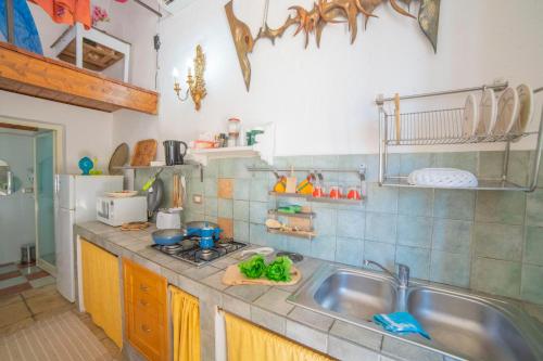 Masseria Le Palmentelle Pool And Garden - Happy Rentals