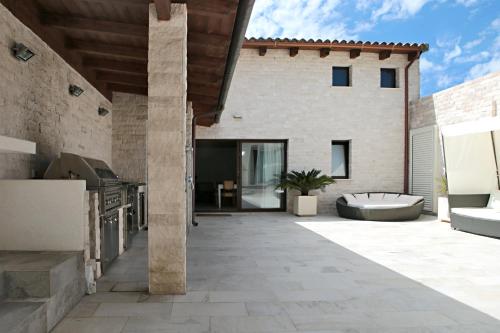 Deliziosa Casa Vacanze Indipendente con ampia terrazza e BBQ gîte à louer Pirri