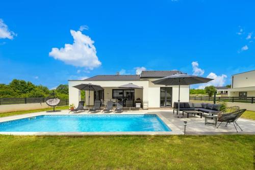 Villa Anna-Emilia by IstriaLux in Topid