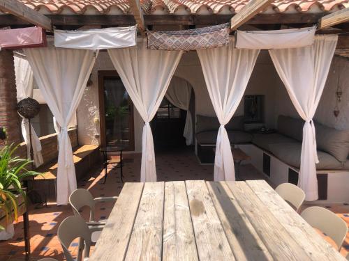 Casa Rústica Cal Mian (Casa Rustica Cal Mian) in Almoster