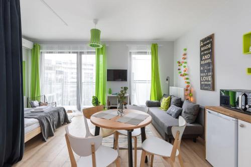 Burakowska Studios in Warsaw by Noclegi Renters - image 3