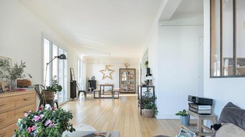 Atelier St Didier-Spacieux avec grand balcon-Saône