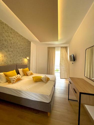 Sianos apartments in Gialtra