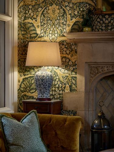 Old Bell Hotel - image 13