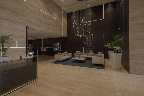 Dubai Modern Apartment l Sleeps 4 l 2 Baths, Dubaj (zdjęcie 10)